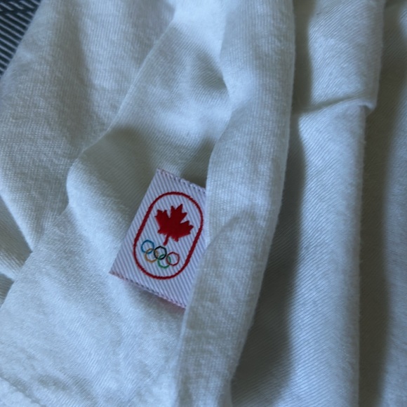 Canada Hudson’s Bay Company Official Olympics White T-Shirt - Picture 3 of 5